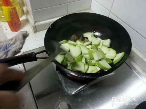 梦见自己吃炒小瓜,揭秘炒小瓜背后的神秘寓意