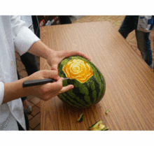 聚众吃瓜惊天大瓜