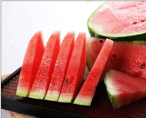 南宁女的吃瓜,吃瓜背后的社会现象解析