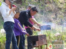 马山吃瓜大队,揭秘乡村里的“网红”现象  第3张